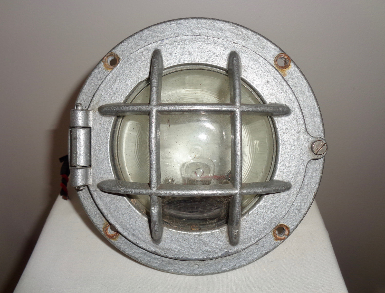 Industrial / Military / Transport Lights / Lamps / Lanterns