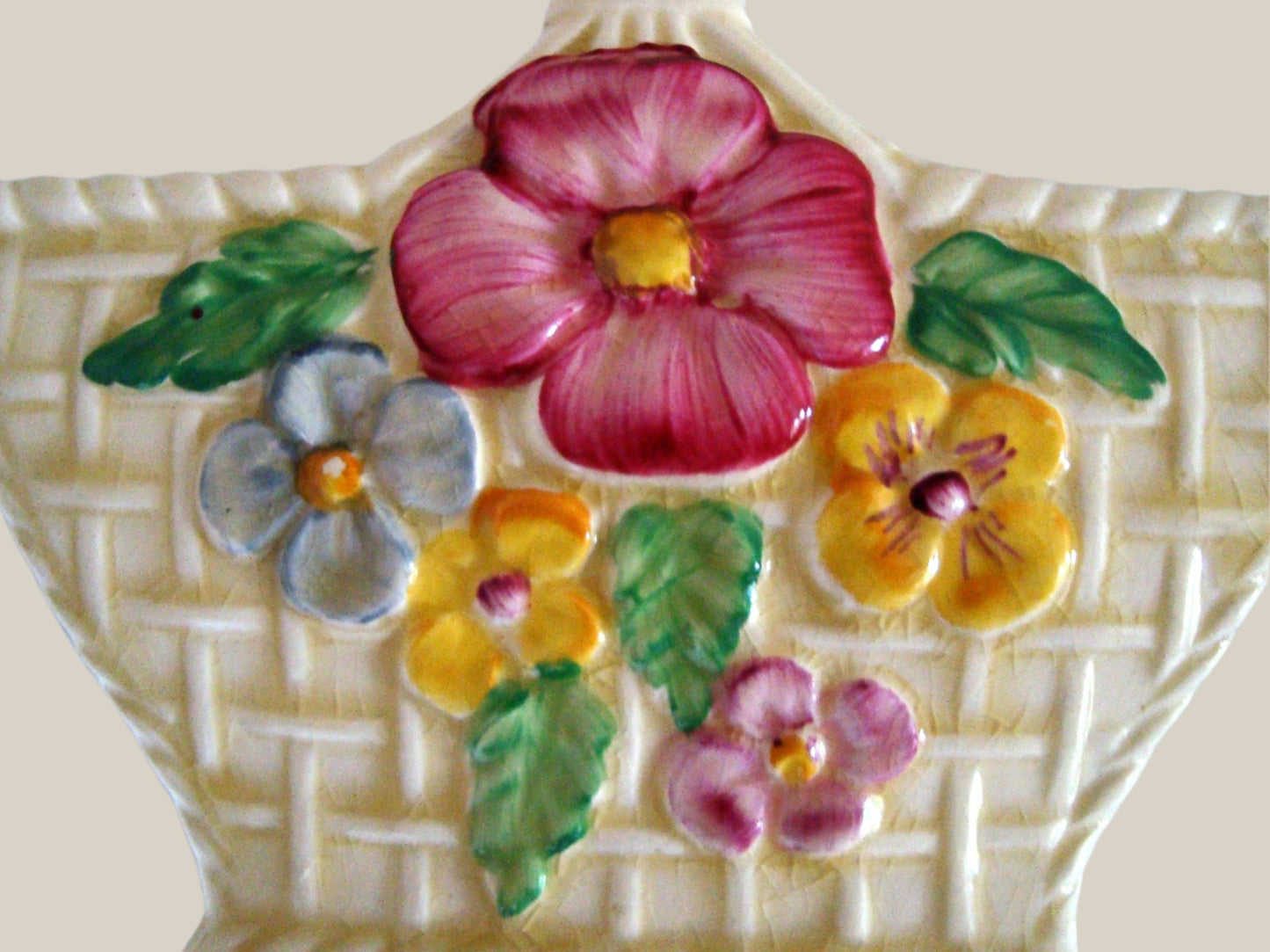 Vintage 1930s Wade Noveltio Straw Effect Pottery Basket