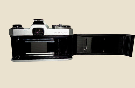 Pentax Asahi Spotmatic F SPF 35mm SLR Camera 55mm f1.8 Takumar Lens