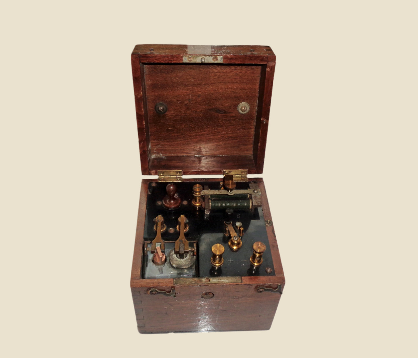 1920s Allen And Hanburys Antique Medical Electrotherapy Appliance With Accessories