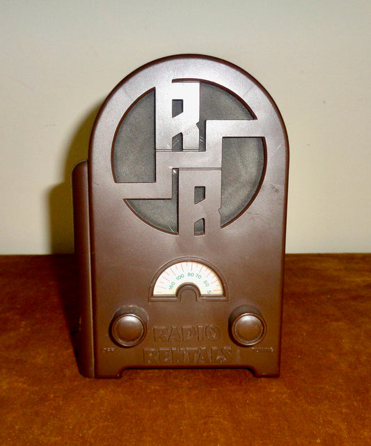 Vintage 1970s Radio Rentals Battery Transistor Radio Novelty Cathedral Style