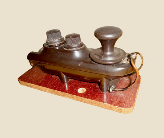 WW2 10F/7741 Type F Bathtub Military Morse Key