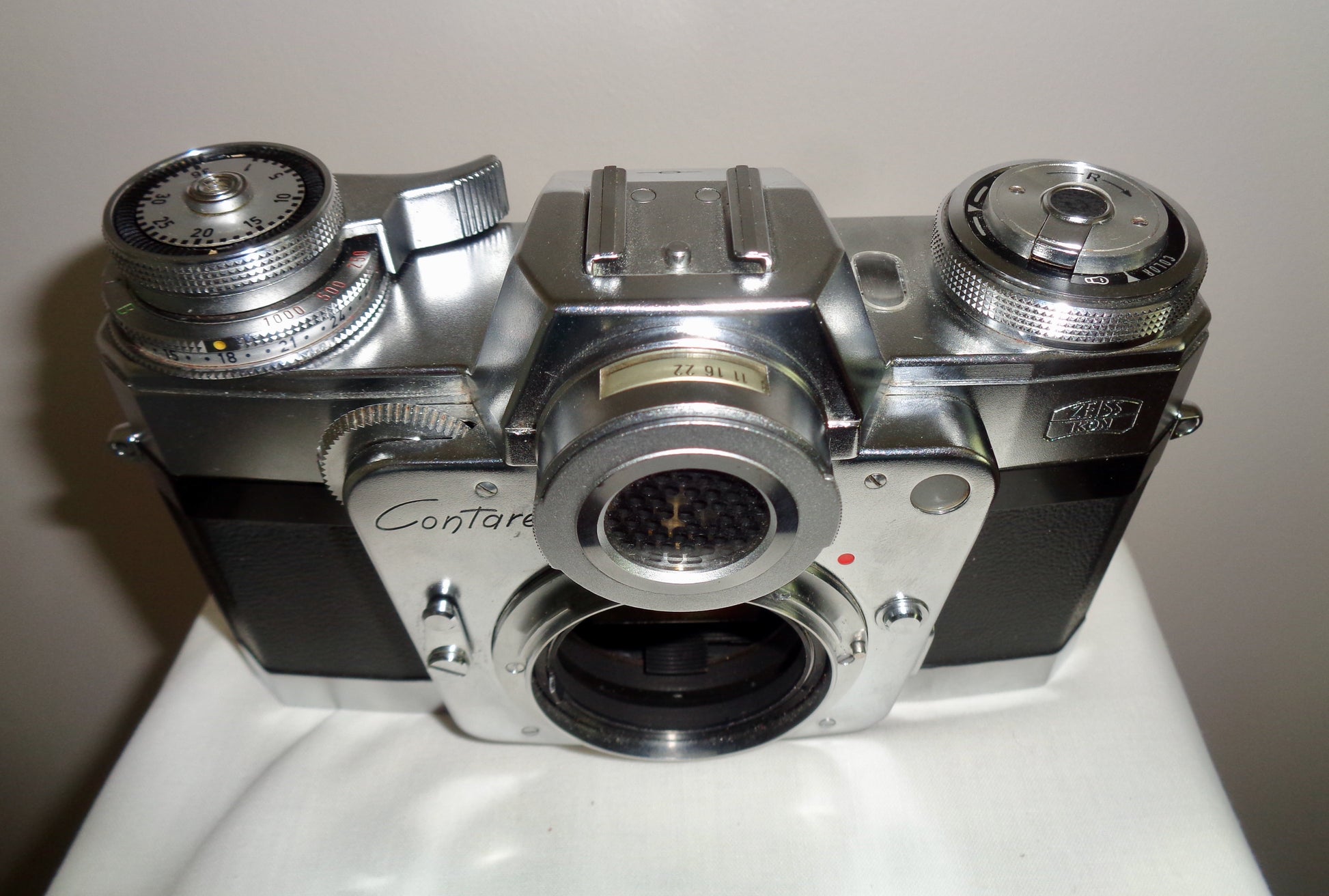 Zeiss IKON Contarex Bullseye 35mm SLR Camera Body