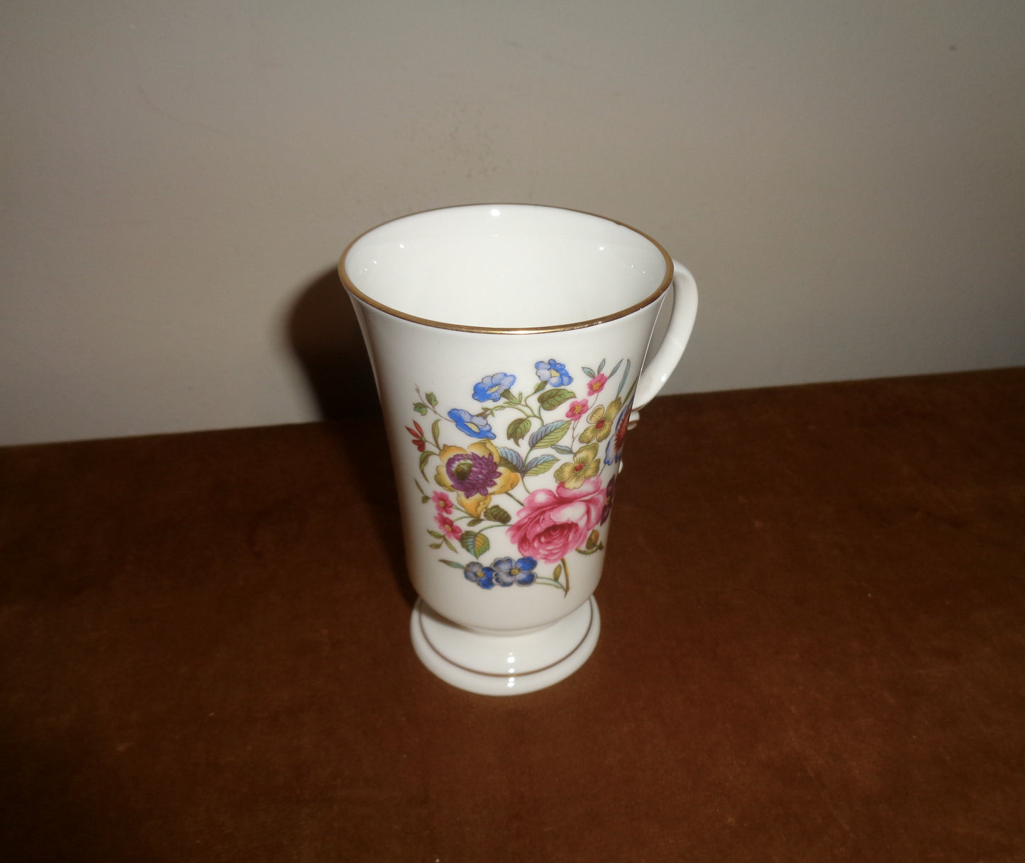 1961 Royal Worcester Bournemouth Pattern Coffee Cup / Mug