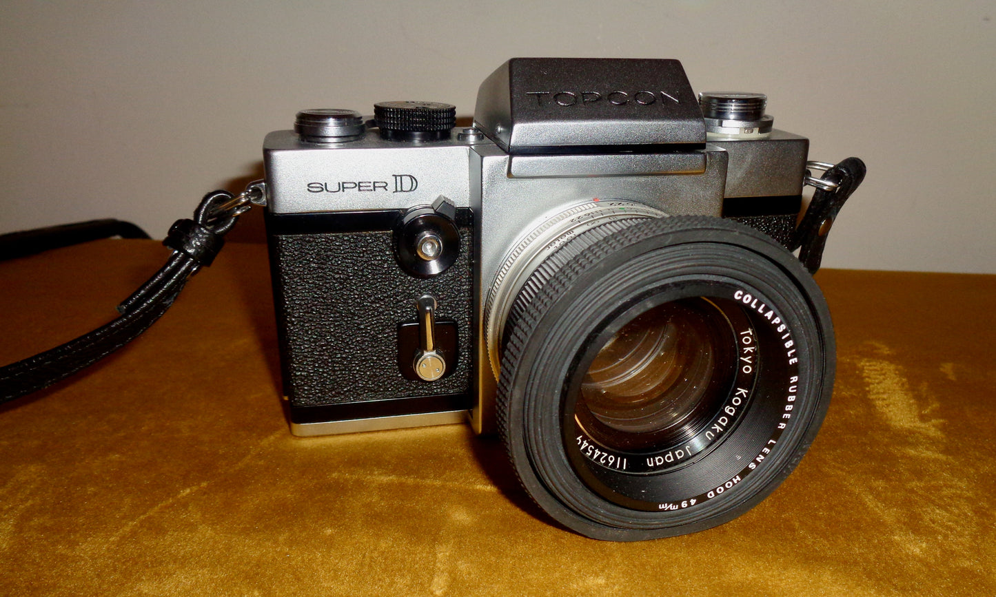 Topcon Super D 35mm Film Camera With f1.8 58mm Tokyo Kogaku RE. Auto Topcor Lens
