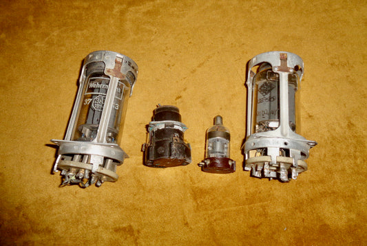 Set of Four WW2 German Telefunken Thermionic Valves