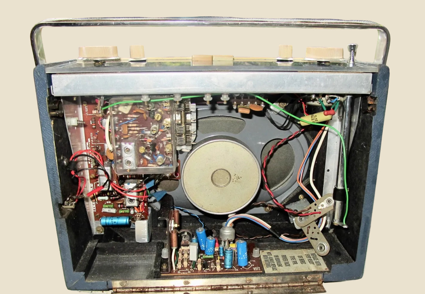 Vintage Hacker Herald RP37A VHF/FM Transistor Radio