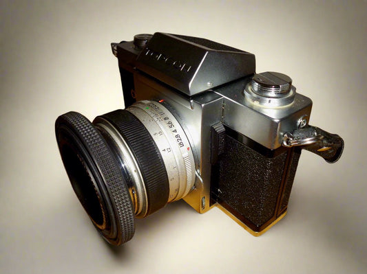 Topcon Super D 35mm Film Camera With f1.8 58mm Tokyo Kogaku RE. Auto Topcor Lens