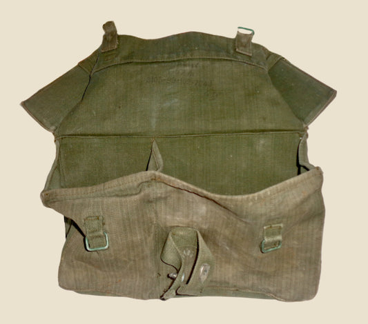 Vintage British Army Manpack Bag For A41 / A42 Radio Ancillaries Nato NSN 8105-99-102-7949