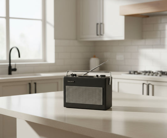 Vintage Hacker Helmsman SW1 SW2 SW3 MW LW Transistor Radio