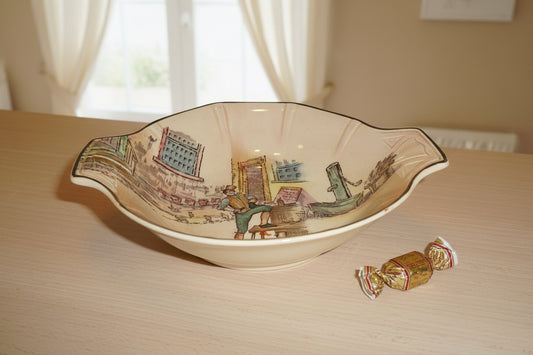 1950s Royal Doulton Dickens Ware Sam Weller Eared Bon Bon Dish. Pattern Number D6327