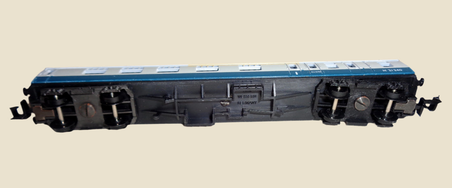 Vintage N-Gauge Hornby Minitrix 306 Composite Brake End Coach