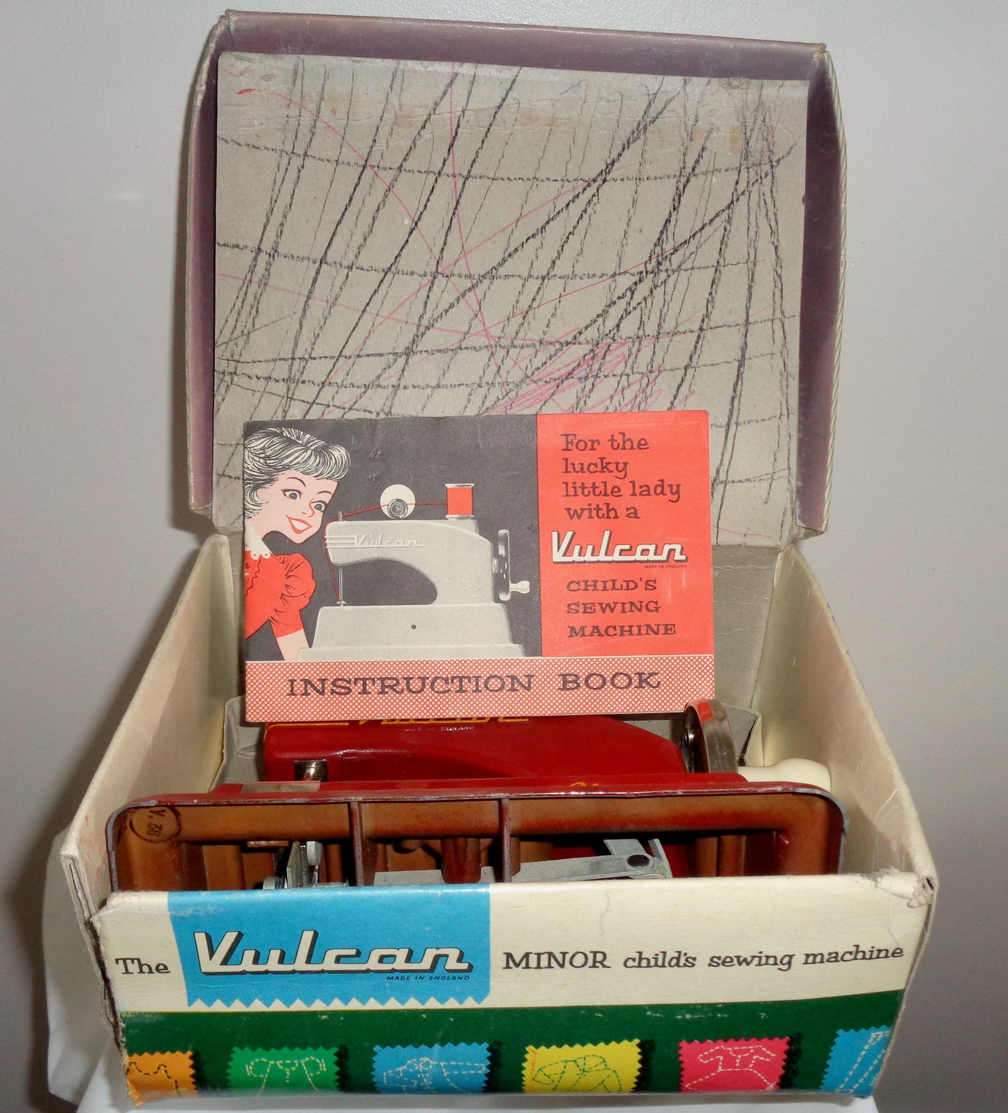 Vintage Vulcan Minor Miniature / Child's Sewing Machine In Its Original Box