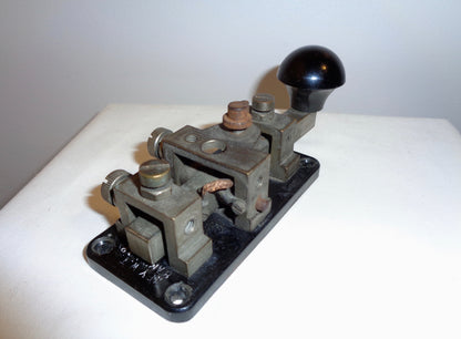 1940 Group 1 No.2 WT 8 Amp LMK Morse Key