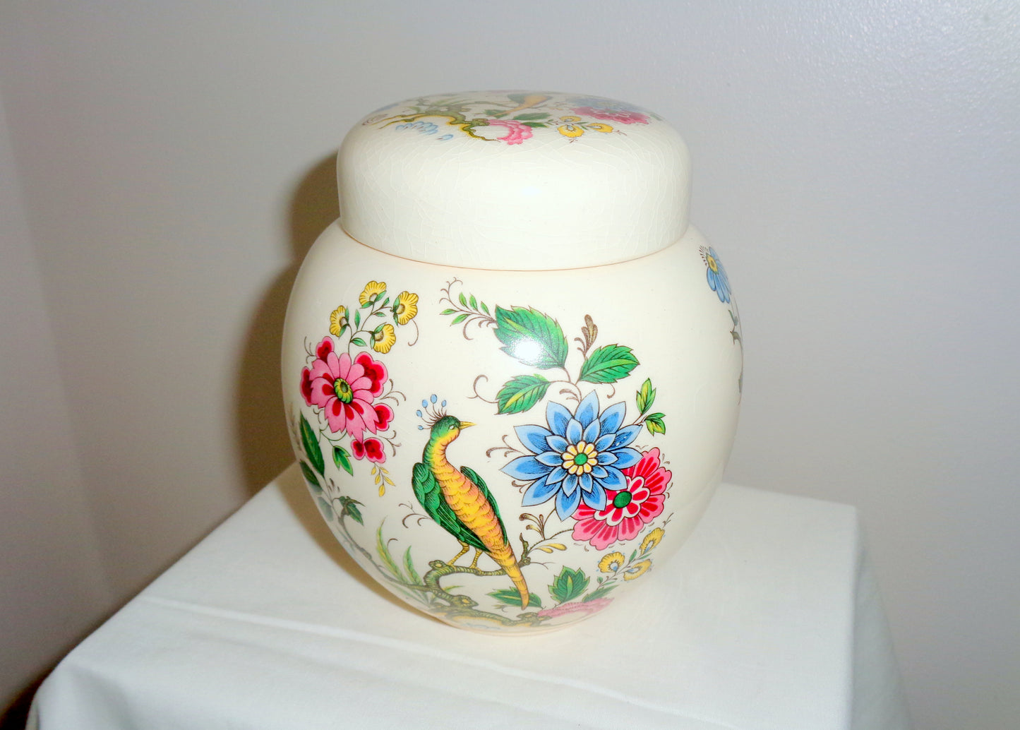 Vintage Small Sadler Pottery Bird Of Paradise Ginger Jar