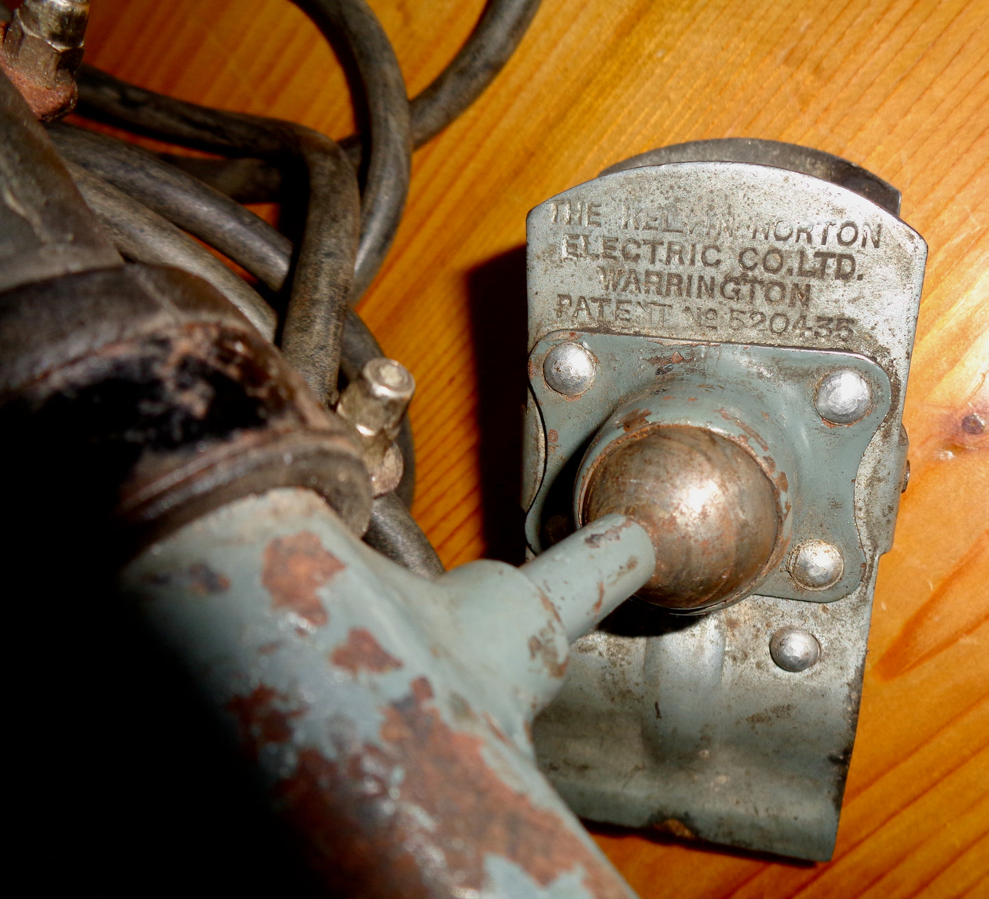 Vintage Kelvin Norton Clip On Vehicle Inspection Light With Power Supply Lead