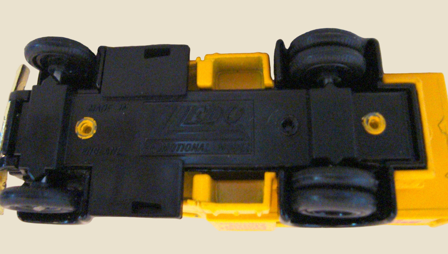 Vintage Lledo Promotional Diecast Model Truck Advertising Mitchell Cotts