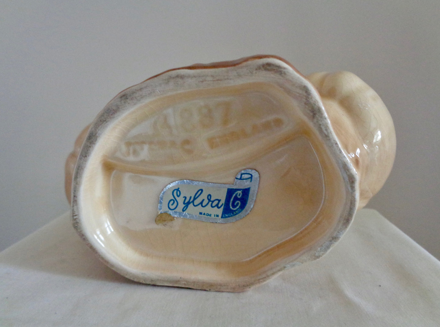 1950s SylvaC 4887 Bunny House In The Glen Basket