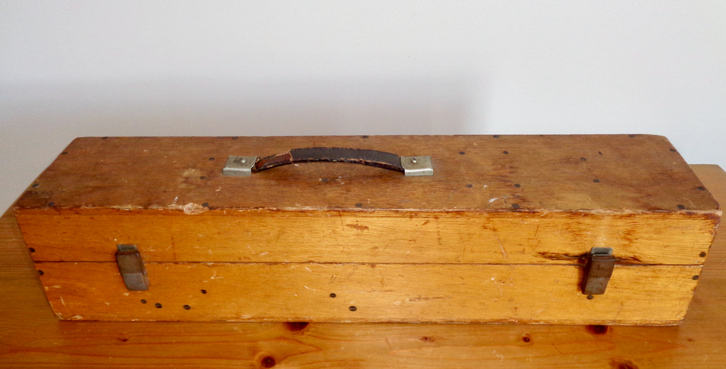 Vintage Casella London Clockwork Aspirated Psychrometer For Measuring Humidity In Its Original Case