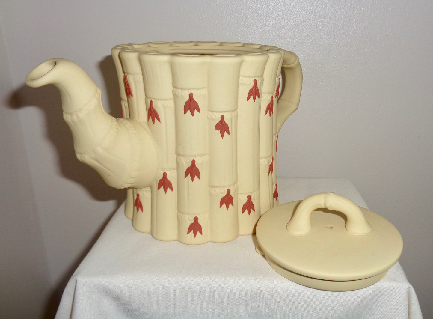 Wedgwood Terracotta on Primrose Jasper Bamboo Pottery Teapot