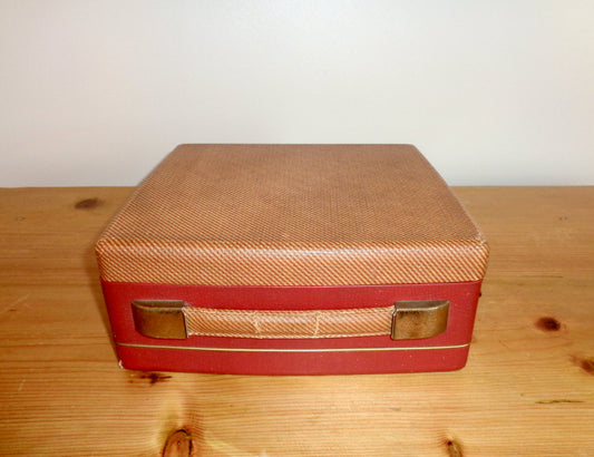 Vintage 1957 BP61 Bush Valve Radio Suitcase Style