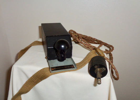 WW2 Morse Key & Plug Assembly 9A WT 8 Amp No.2 Mk III