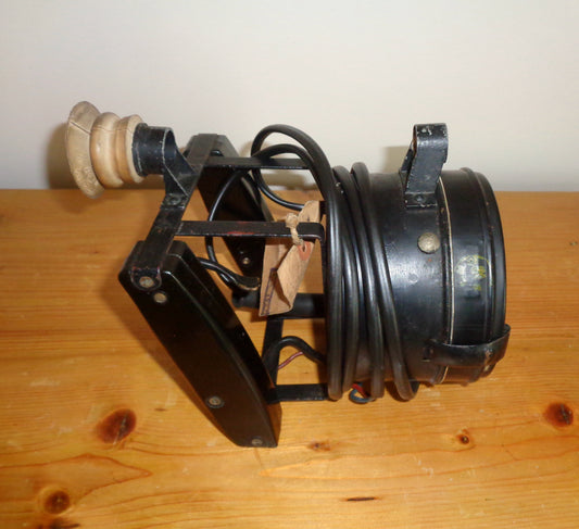 WW2 RAF Aldis Morse code Signalling Lamp B 5A/2334in its original grey wooden box