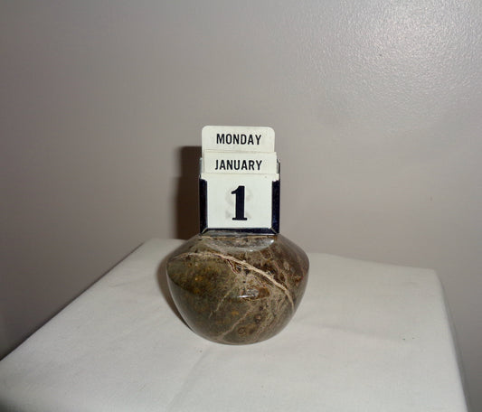 Cornish Serpentine Perpetual Day Desk Calendar