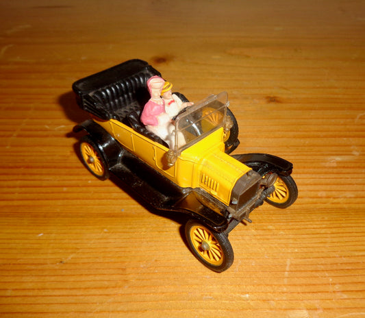 1960s Corgi Classics Yellow Model 9013 1915 Model T Ford