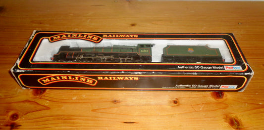 This is a wonderful OO Gauge Mainline BR 46100 Royal Scot Steam Locomotive Engine And Tender in Original Box