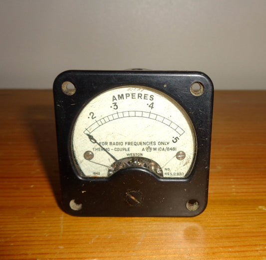 WW2 Air Ministry Moving Coil Weston 0.5 Amperes Ammeter In Original Cardboard Box