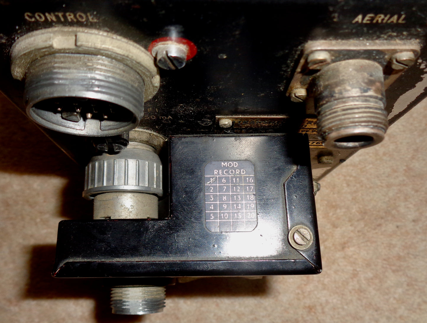 Vintage TR10056 UHF Standby Transmitter Receiver Radio ARI 23057