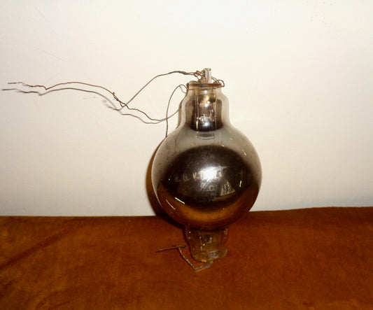 1920s MO Valve Co 100 Watt Army Transmitting Triode AT100