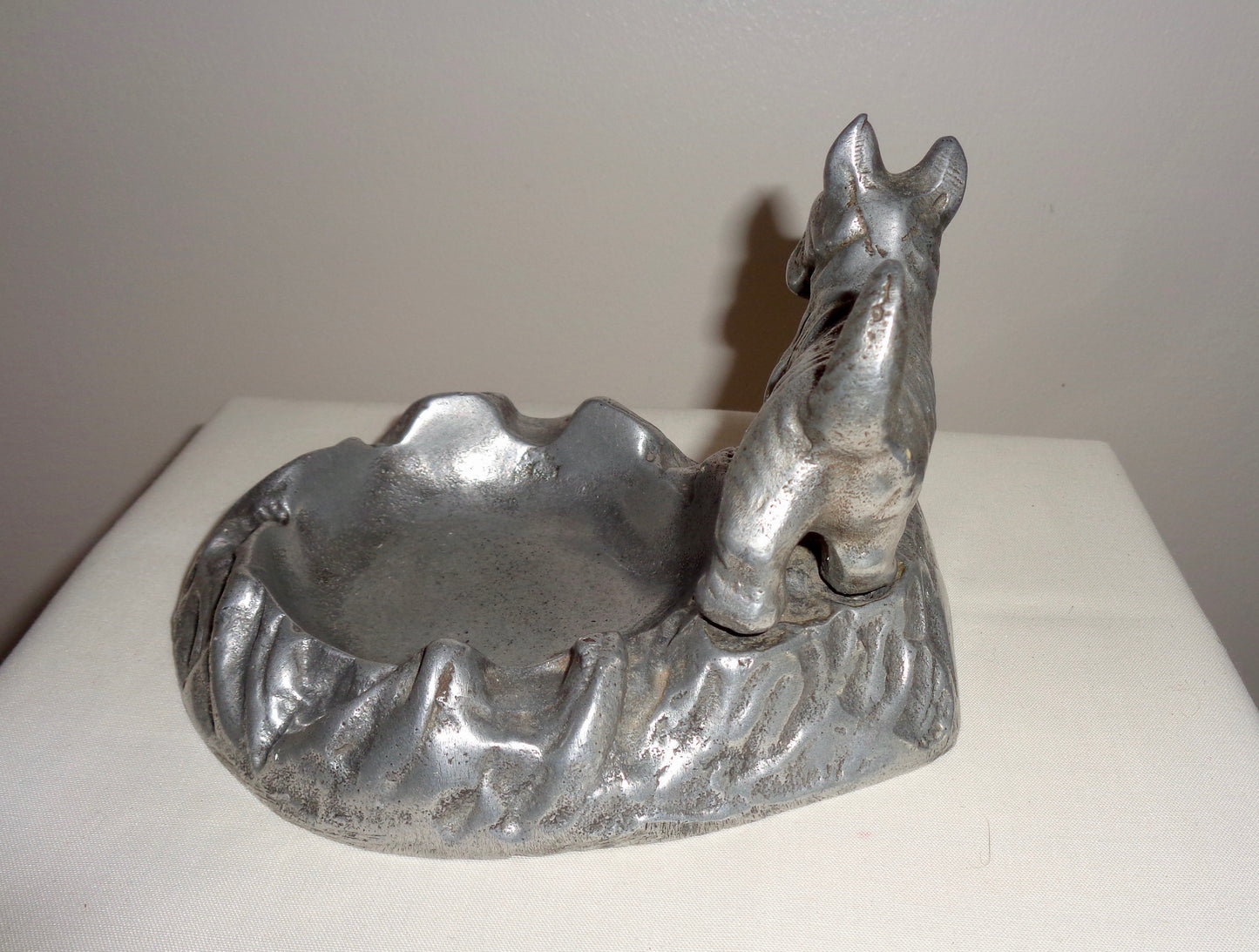 Vintage Scottie Dog White Metal Ashtray/Trinket Dish