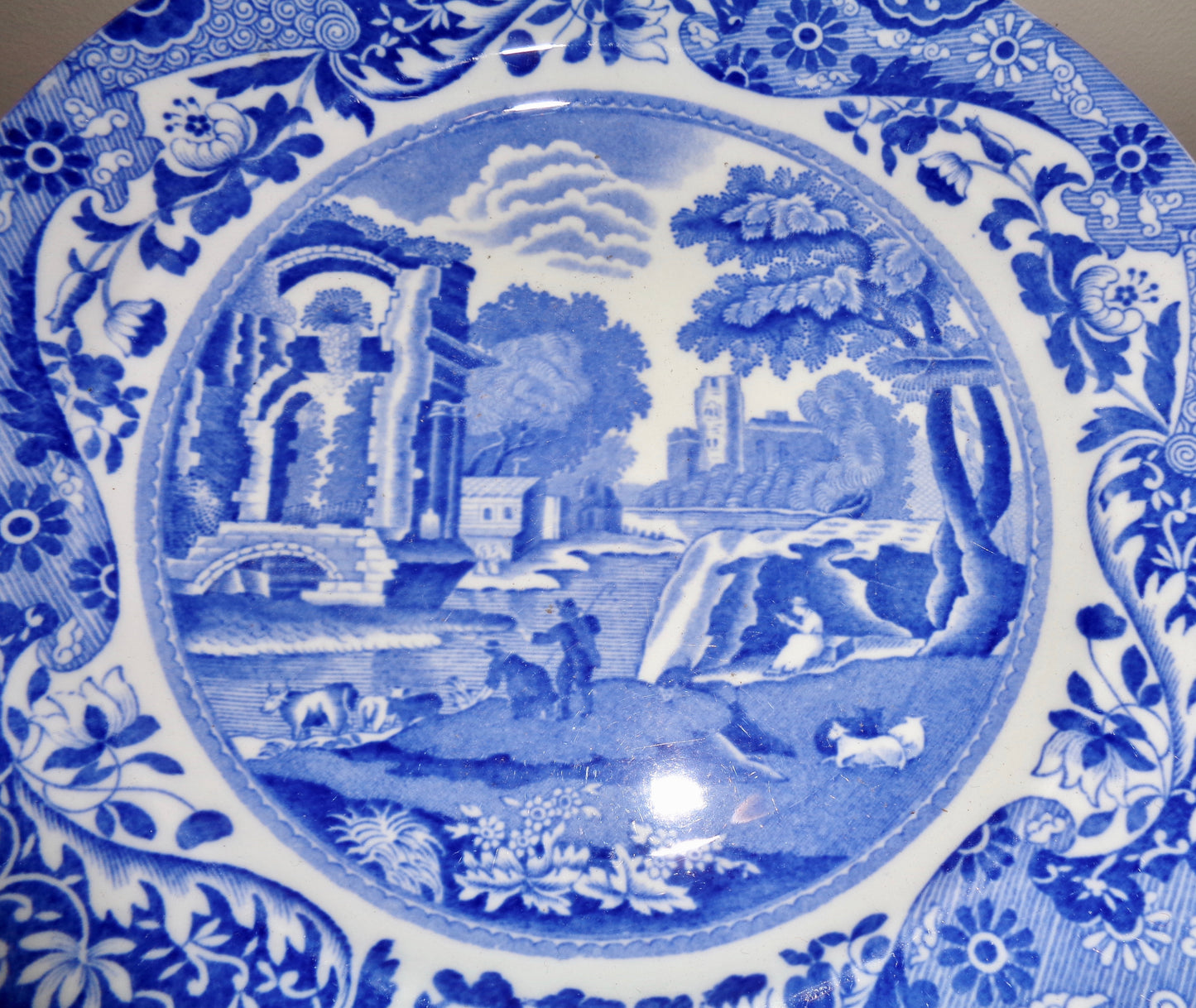 1928 Copeland Spode Italian 9 Inch Diameter Breakfast Plate