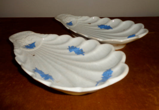 1850s Antique Bathwell & Goodfellow Blue & White China Shell Dishes
