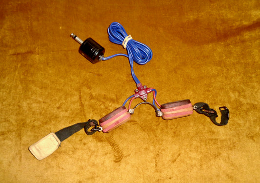 WW2 WS38 MK1/2 MTLL No.2 MkI Throat Microphone ZA 13935 In Its Original Box