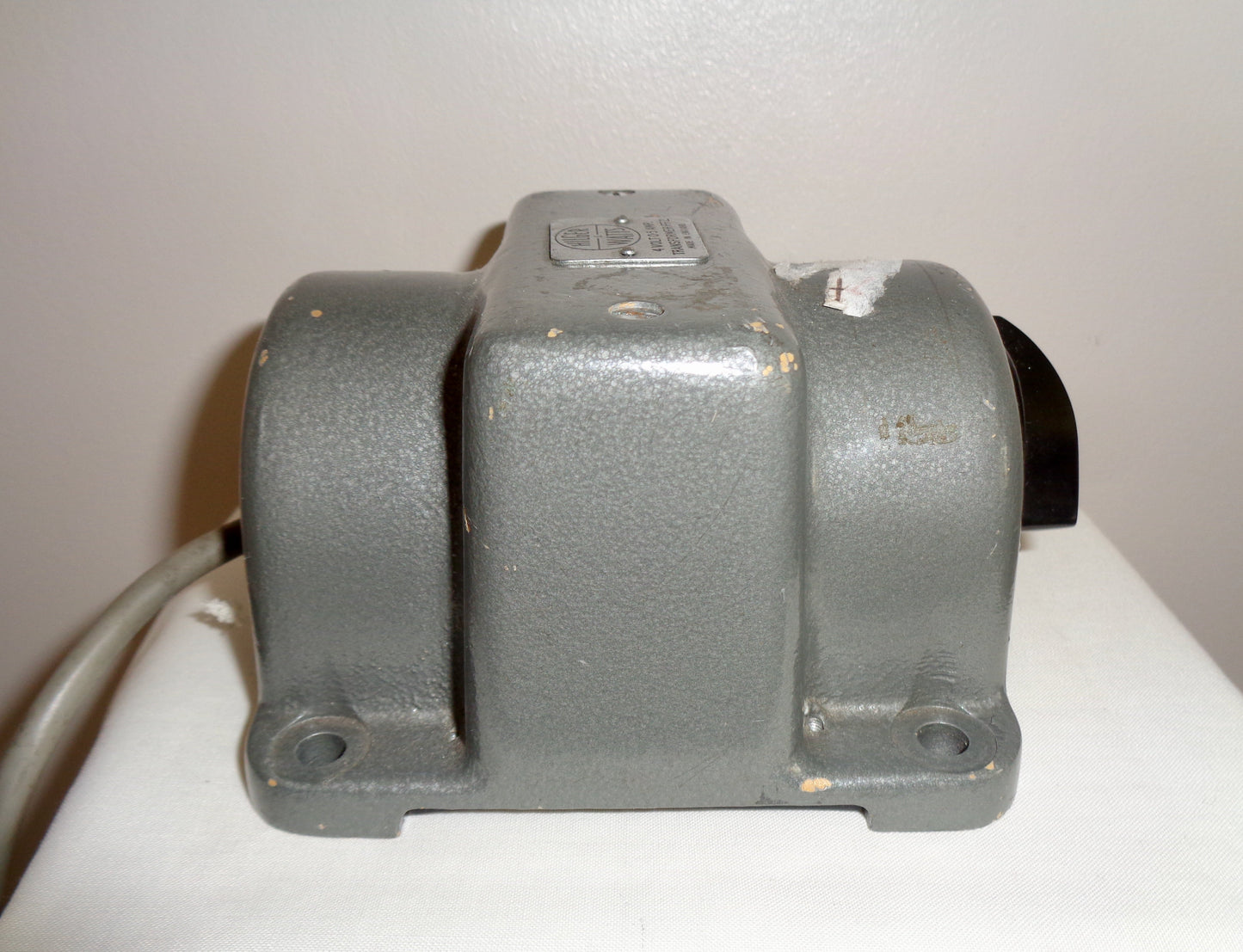 Hilger and Watts 4 Volt 0.5 Amp Microscope Transformer FF2