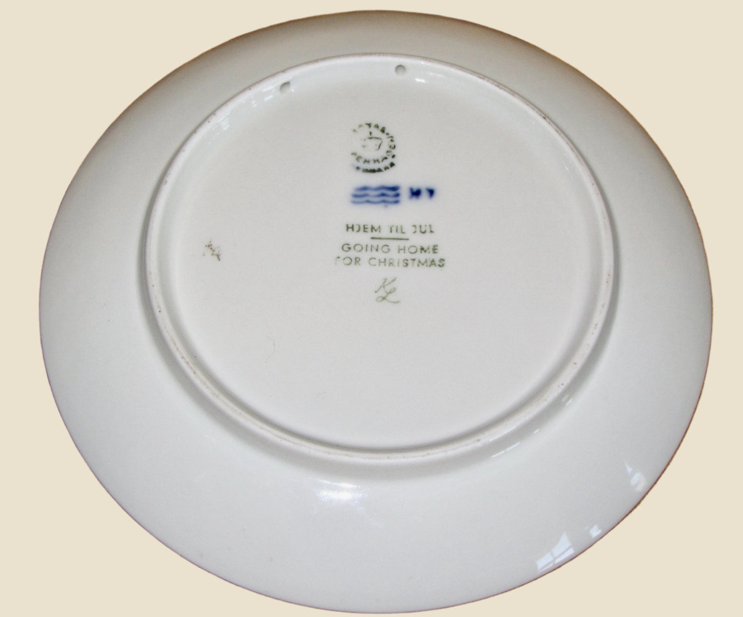 1973 Royal Copenhagen 7.25" Christmas Plate Going Home For Christmas