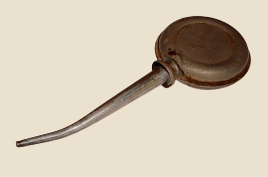 Vintage 1940s Bellows Oil Dripper