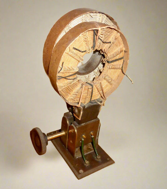 Vintage Pair Of Basket Weave Low Loss Inductance Coils And Brass Bi-Coil Holders For 1920s TRF Set Tuning