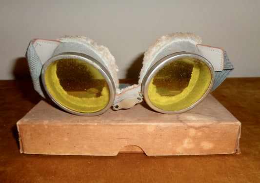 WW2 British Military MT Goggles With Yellow Tinted Round Lenses