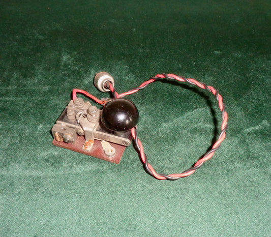 WW2 YA1860 Military Morse Key Used In Field Telephone / Telegraph / B2 Spy Set Radios