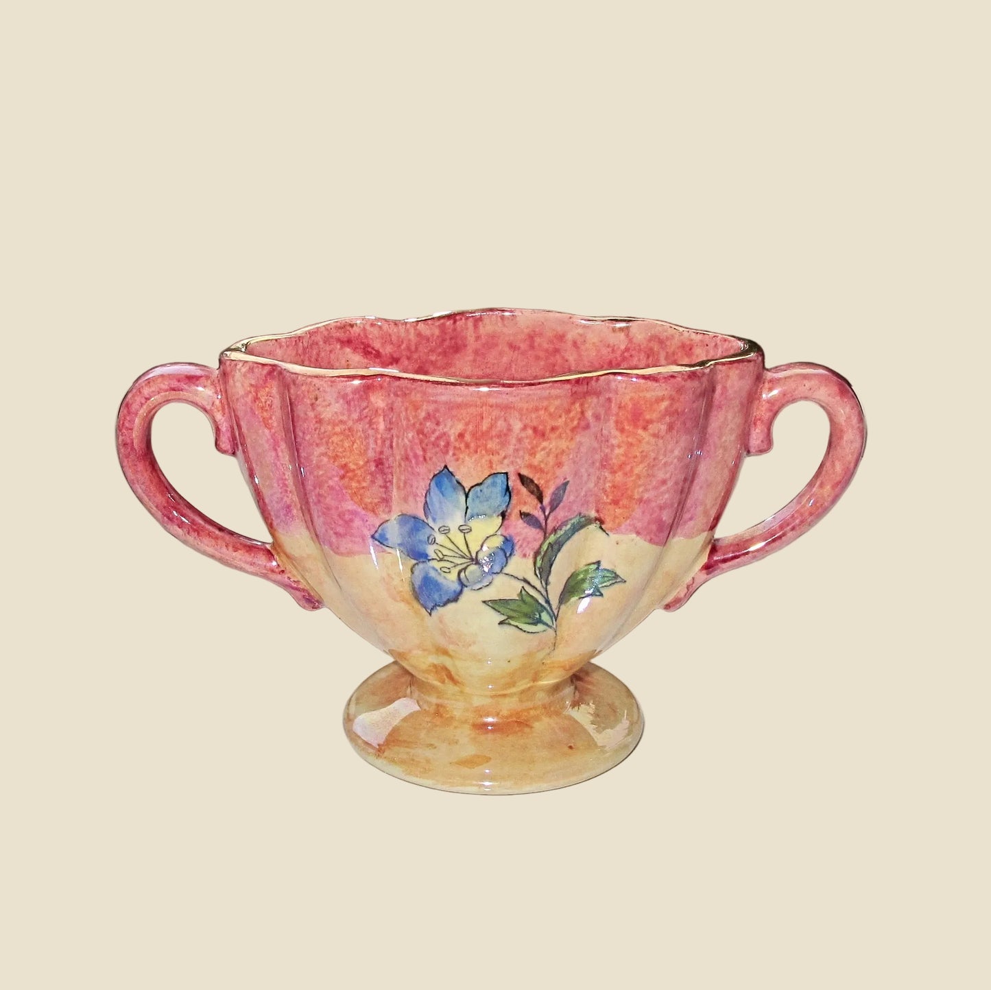1930s_Kensington_Ware_Two_Handled_Pink_Shell_Shaped_Lustre_Vase