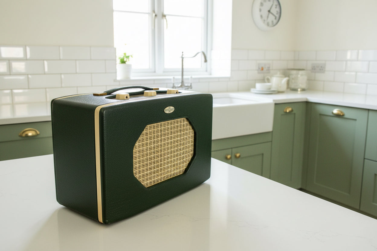 1950s Roberts Green CR Valve Portable Radio For Display Only