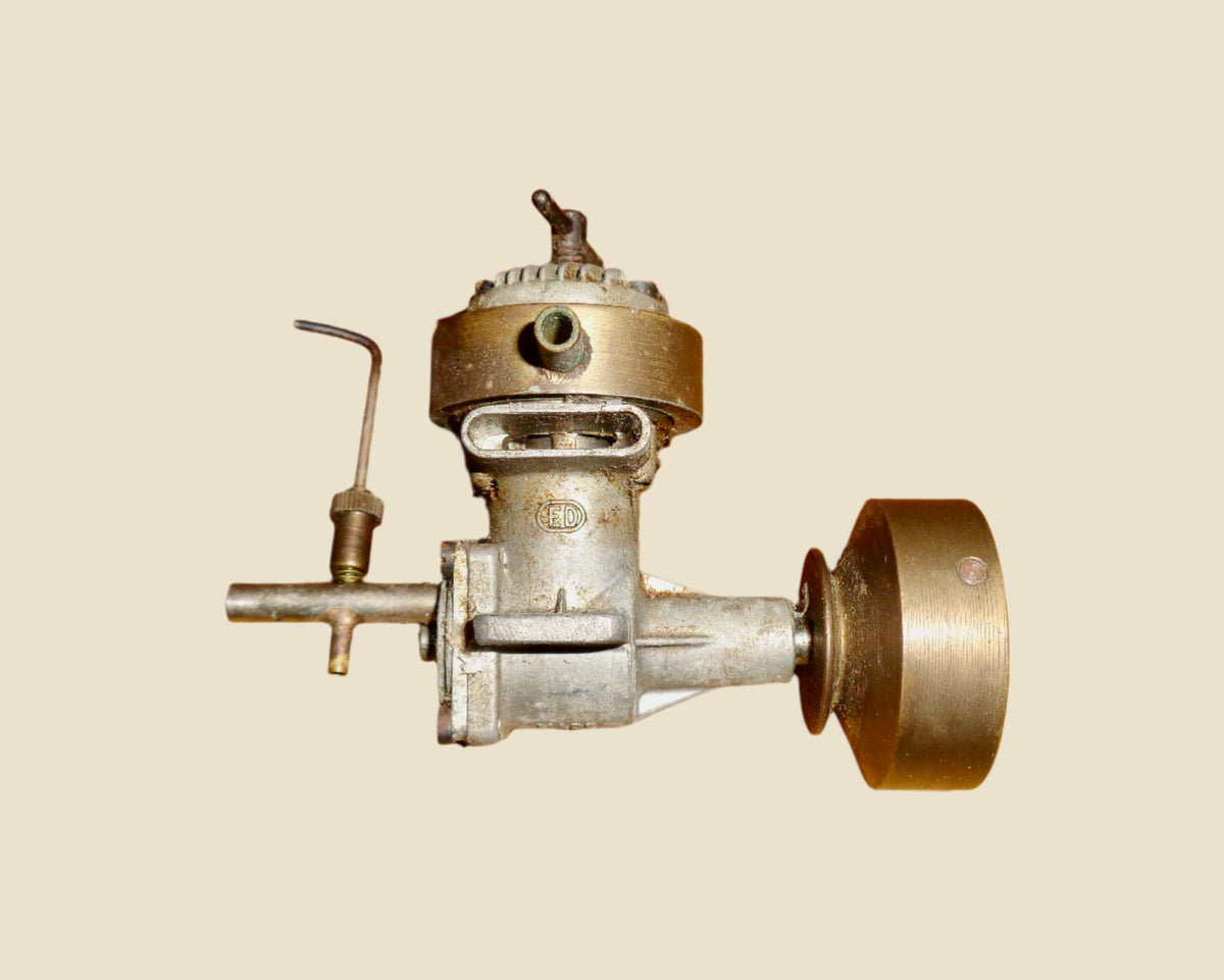 1950s Vintage ED Bee 1.0cc Engine For Model Aircraft – Mullard Antiques ...
