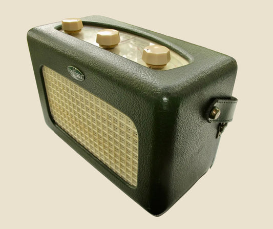 1950s Vintage Green Roberts R66 2 Waveband Valve Radio