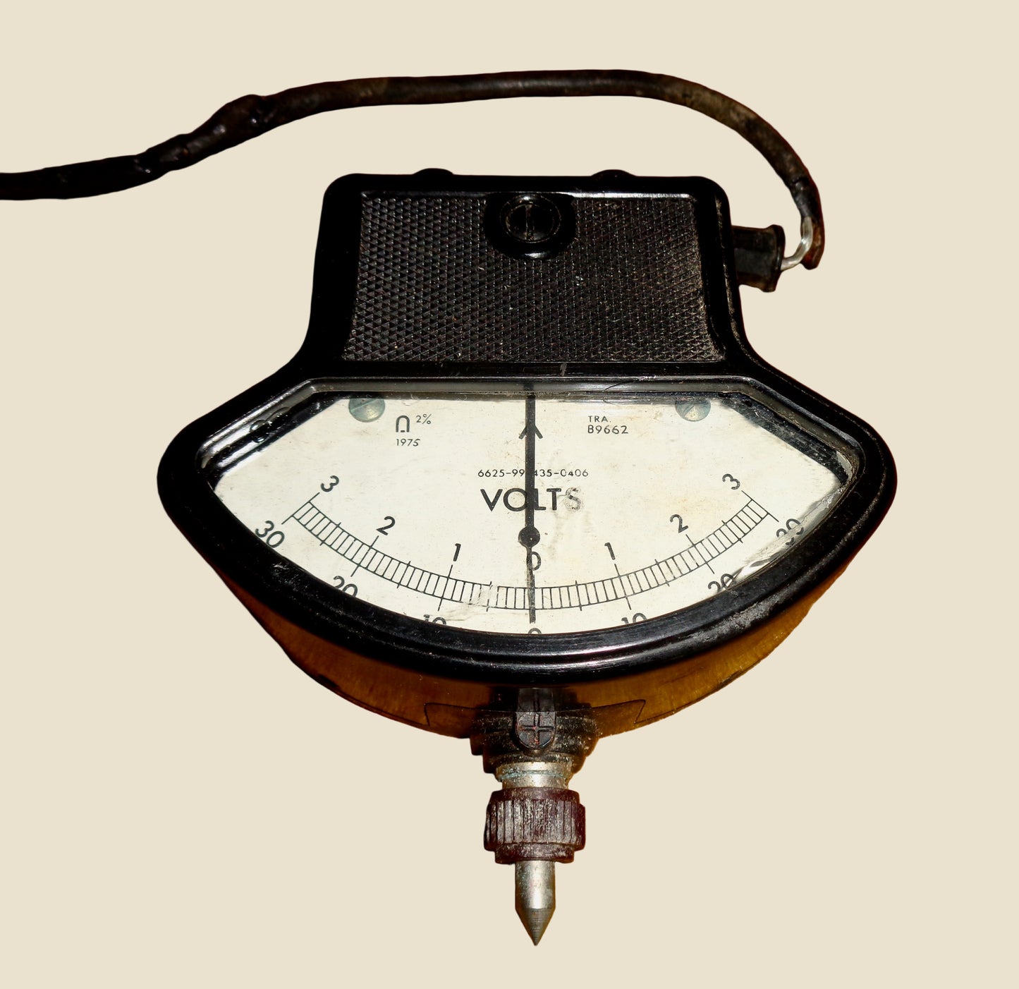 1975 British Military Centre Point Voltmeter 0-3 And 0-30 Volts NATO No. 6625-99-435-0406 