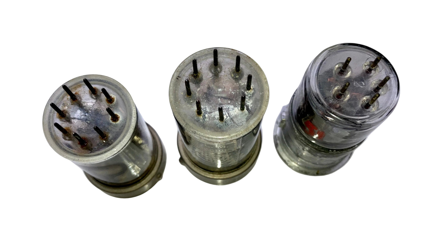 Collection of Three WW2 Wehrmacht Eigentum German Thermionic Valves