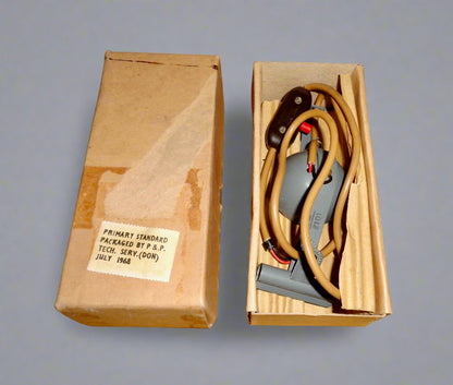 1960s RAF W10 Aircraft Cockpit Clip On Lamp In Its Original Box